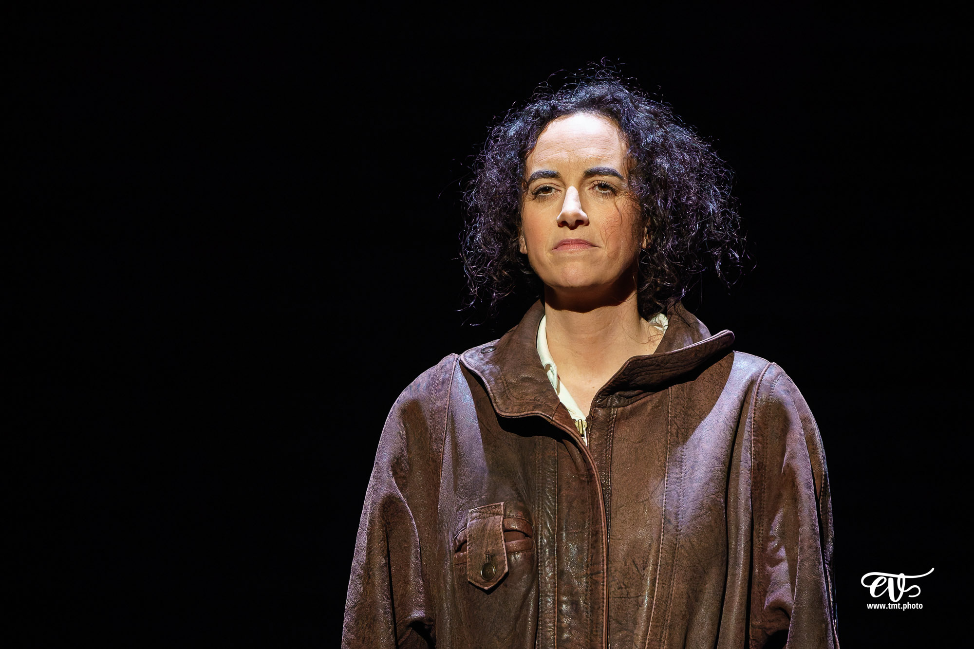 FEMME NON RÉ-ÉDUCABLE (CHOUETTE COMPAGNIE)